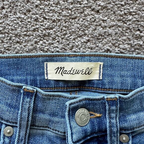 Madewell Mid-Rise Kick Out Jeans - Picture 3 of 8